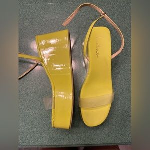 Lulus lime green platforms - size 8.5